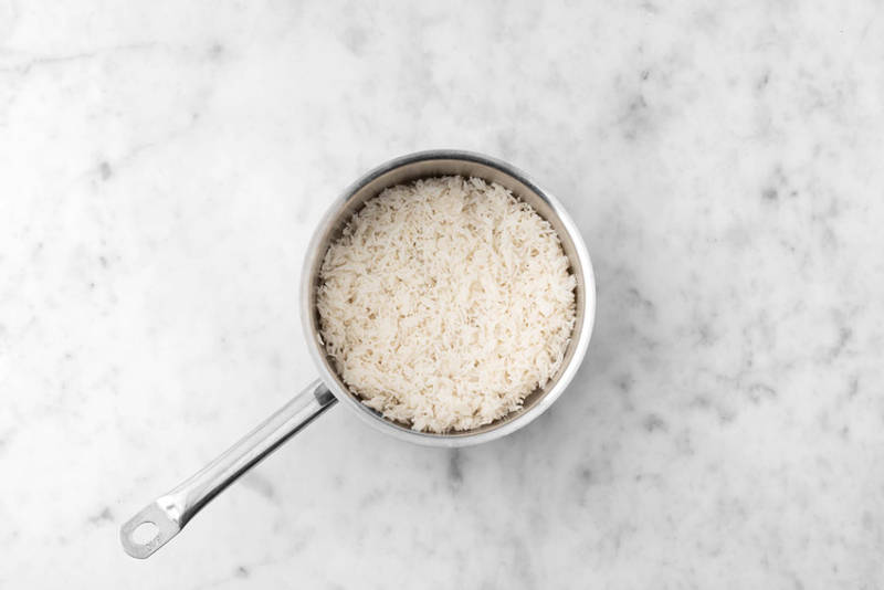 Le riz part en cuisson